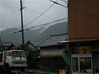 雨 先山雲隠れ2_R.jpg