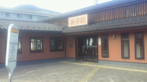 富山駅舎_R.jpg