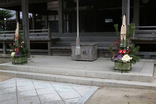 都志八幡神社門松 001_R.jpg